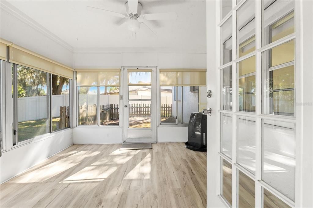 Activo con contrato: $270,000 (2 camas, 2 baños, 1345 Pies cuadrados)