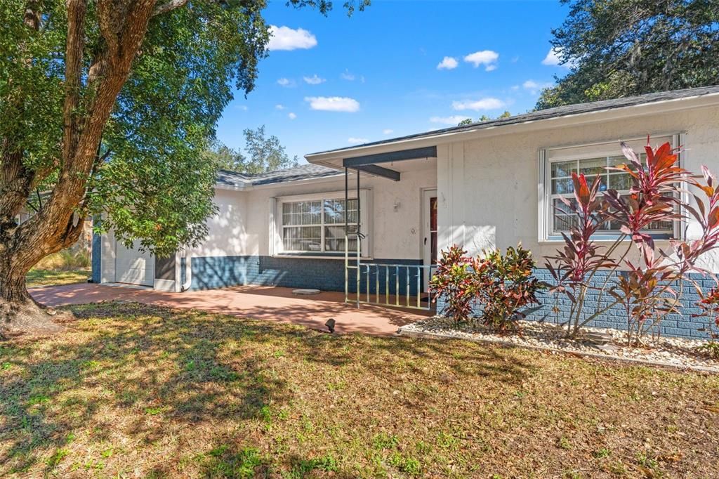 Activo con contrato: $270,000 (2 camas, 2 baños, 1345 Pies cuadrados)