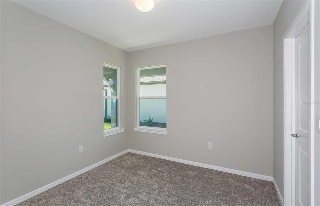 Active With Contract: $276,990 (4 beds, 2 baths, 1580 Square Feet)