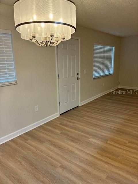 For Rent: $1,600 (2 beds, 1 baths, 880 Square Feet)