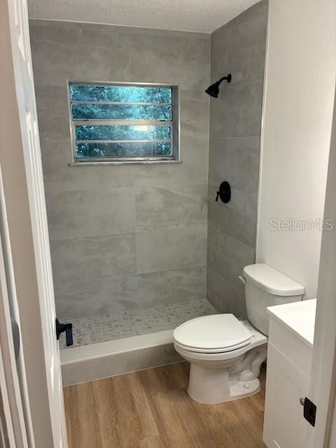 For Rent: $1,600 (2 beds, 1 baths, 880 Square Feet)