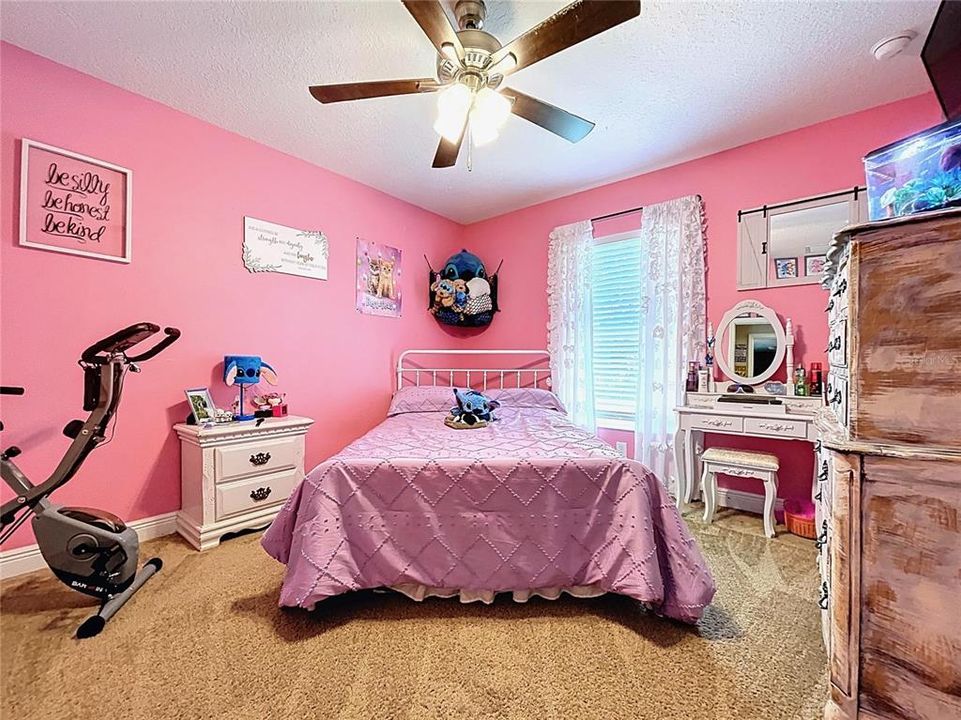 En Venta: $263,900 (3 camas, 2 baños, 1406 Pies cuadrados)