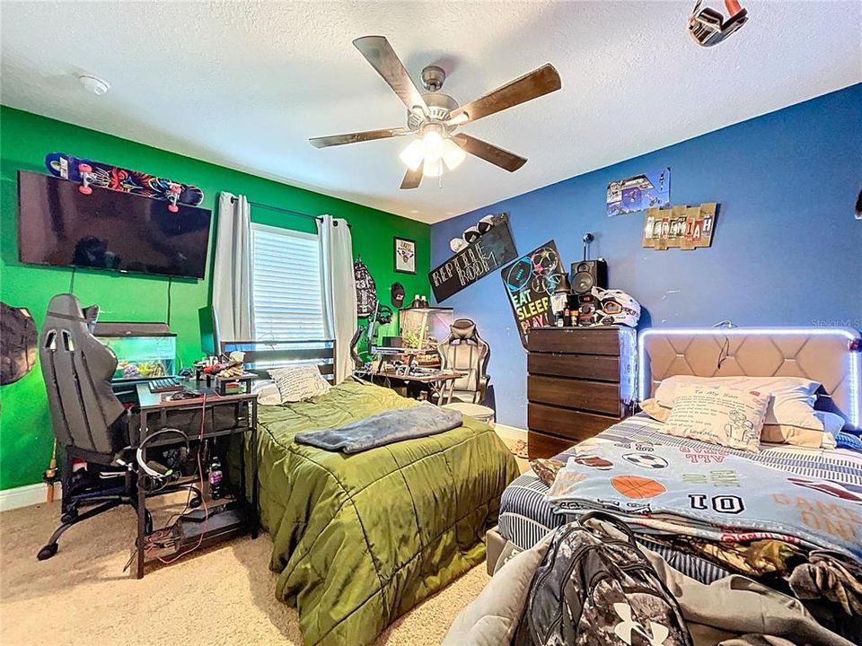 En Venta: $263,900 (3 camas, 2 baños, 1406 Pies cuadrados)