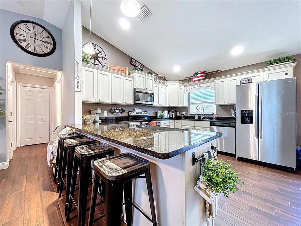 En Venta: $263,900 (3 camas, 2 baños, 1406 Pies cuadrados)