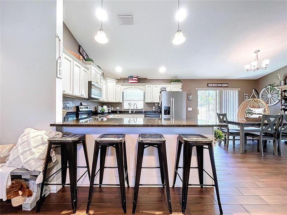 En Venta: $263,900 (3 camas, 2 baños, 1406 Pies cuadrados)