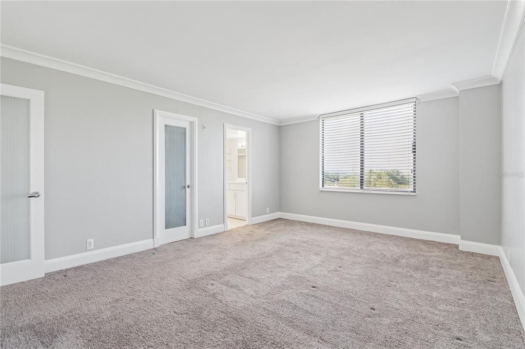 For Sale: $309,900 (2 beds, 2 baths, 1189 Square Feet)