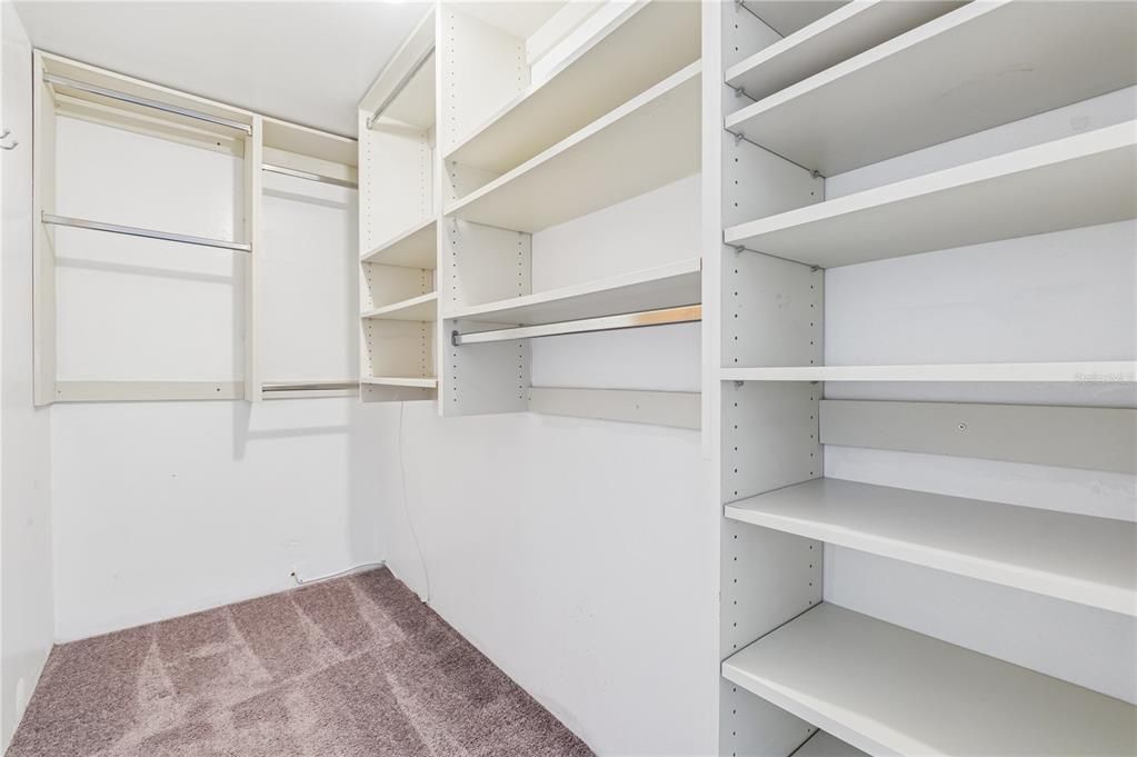 For Sale: $309,900 (2 beds, 2 baths, 1189 Square Feet)