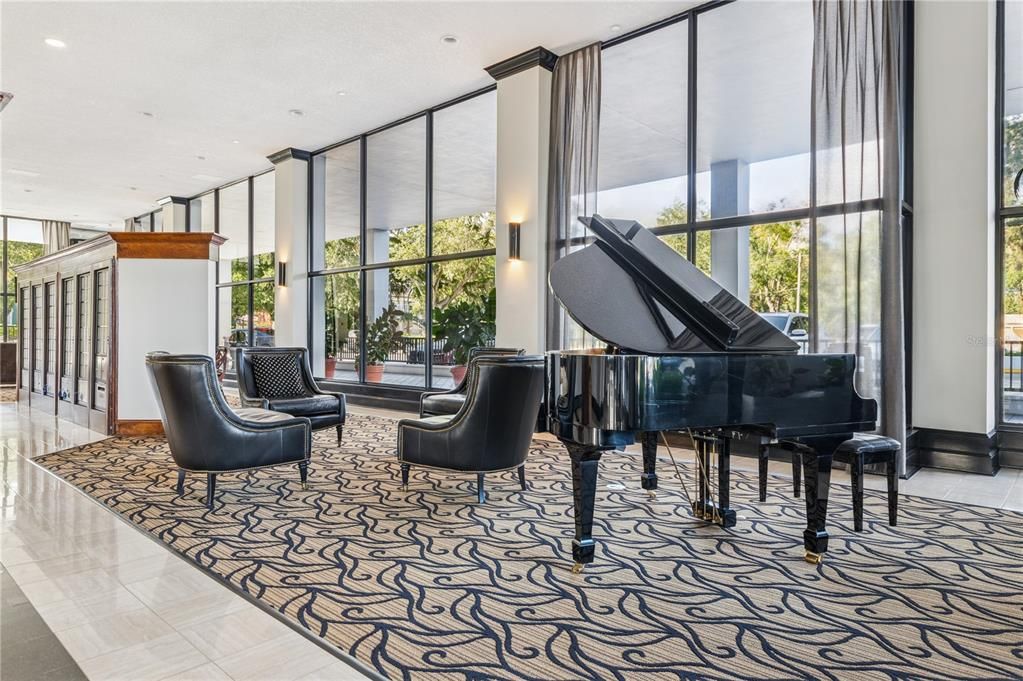 For Sale: $309,900 (2 beds, 2 baths, 1189 Square Feet)