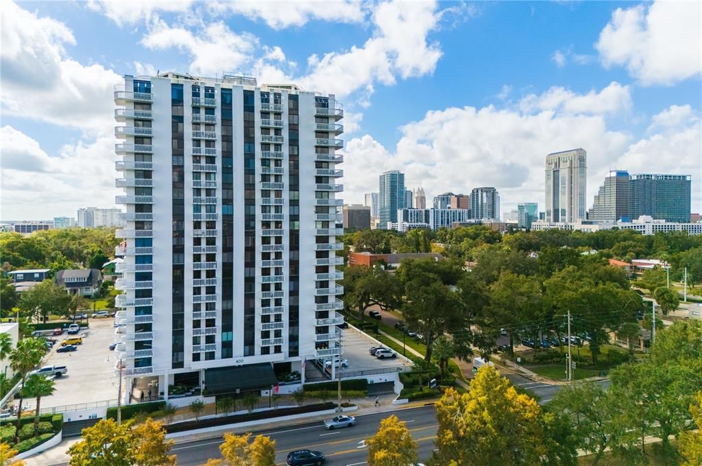 For Sale: $309,900 (2 beds, 2 baths, 1189 Square Feet)