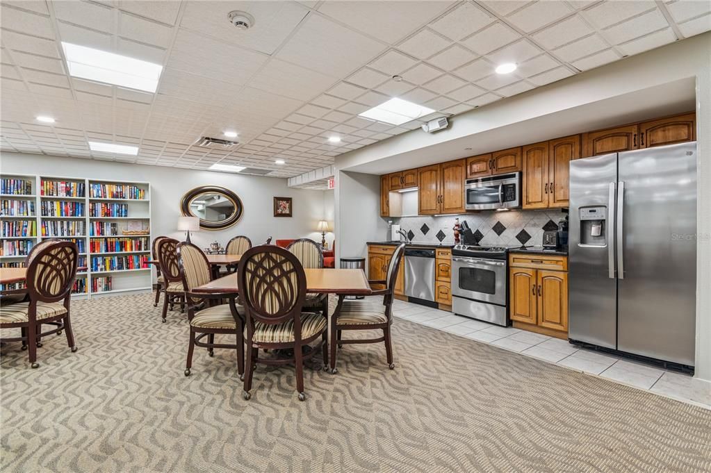 For Sale: $309,900 (2 beds, 2 baths, 1189 Square Feet)