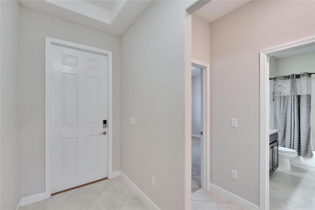 На продажу: $376,000 (4 спален, 3 ванн, 2057 Квадратных фут)