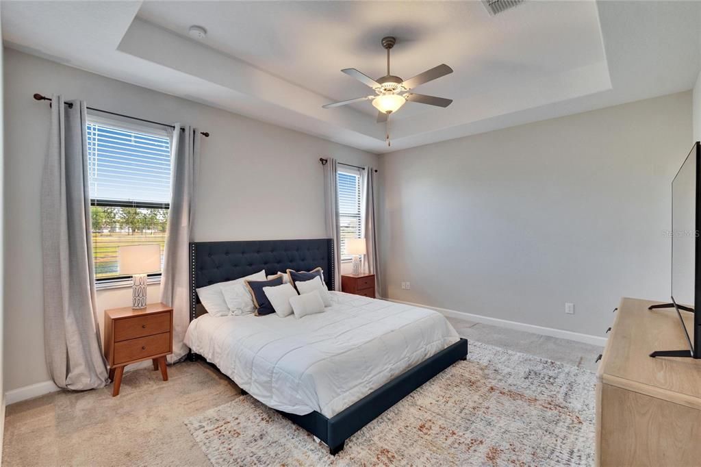 На продажу: $376,000 (4 спален, 3 ванн, 2057 Квадратных фут)