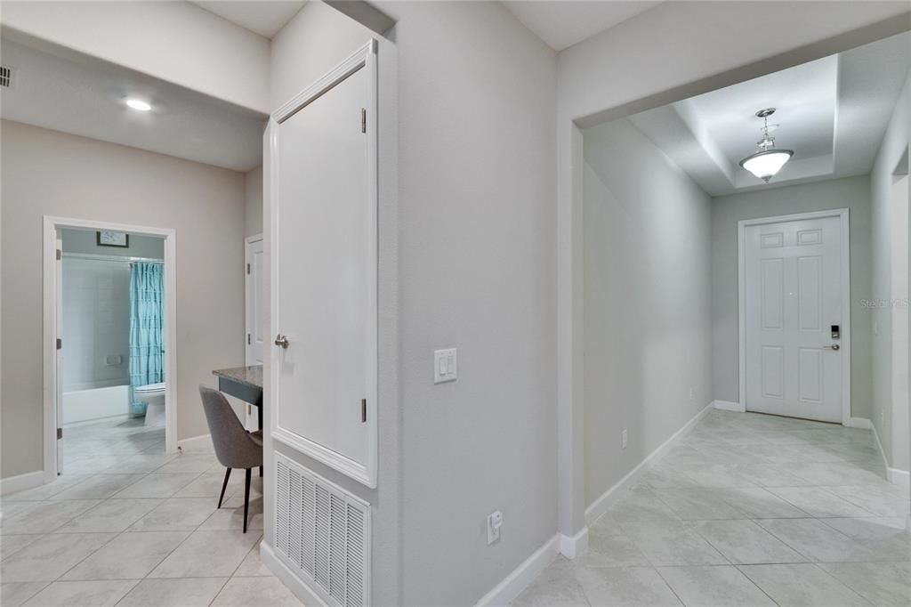 На продажу: $376,000 (4 спален, 3 ванн, 2057 Квадратных фут)