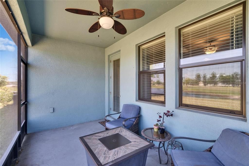 На продажу: $376,000 (4 спален, 3 ванн, 2057 Квадратных фут)