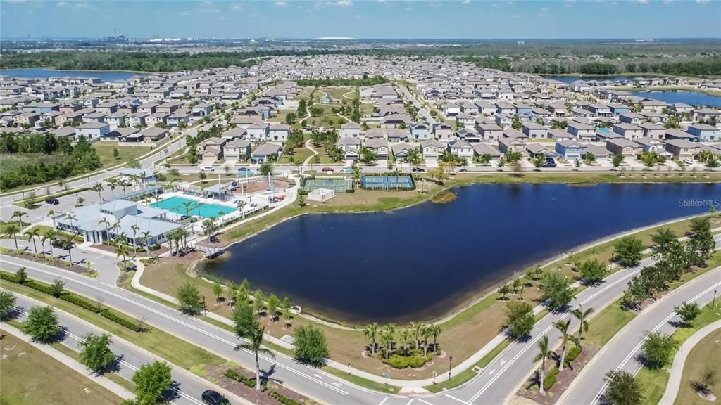 На продажу: $376,000 (4 спален, 3 ванн, 2057 Квадратных фут)