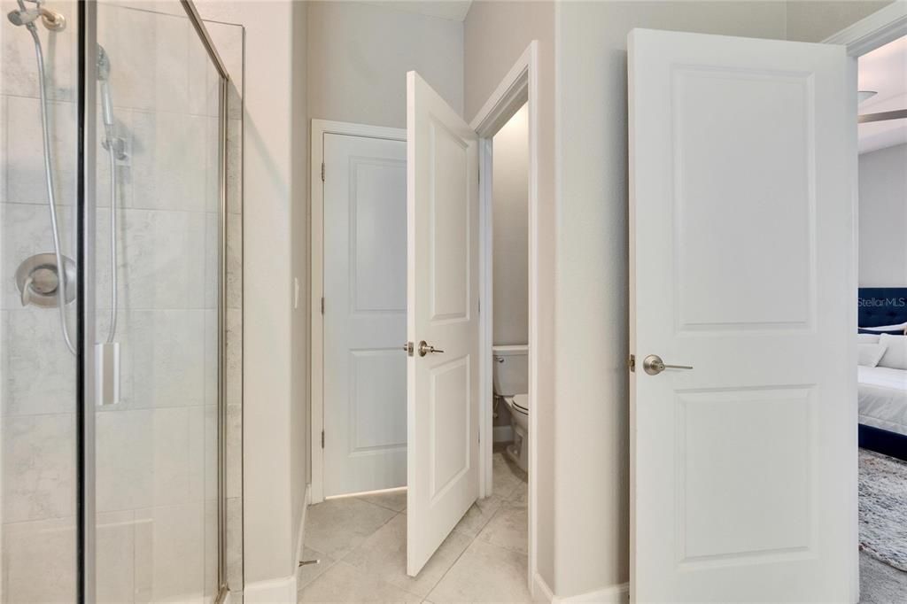 На продажу: $376,000 (4 спален, 3 ванн, 2057 Квадратных фут)