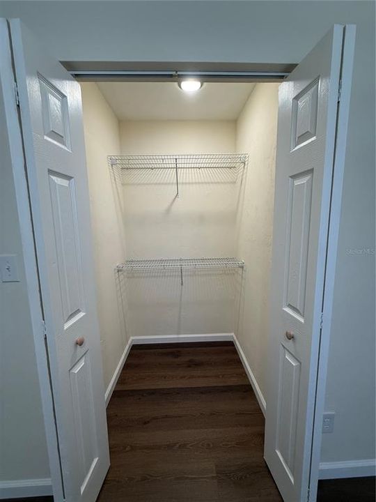 В аренду: $1,200 (2 спален, 1 ванн, 930 Квадратных фут)