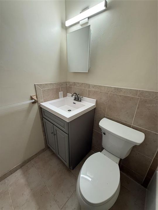 В аренду: $1,200 (2 спален, 1 ванн, 930 Квадратных фут)