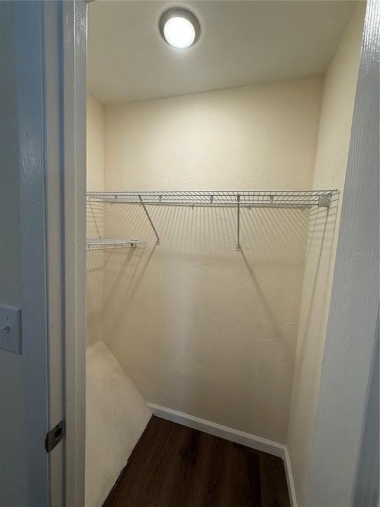 В аренду: $1,200 (2 спален, 1 ванн, 930 Квадратных фут)