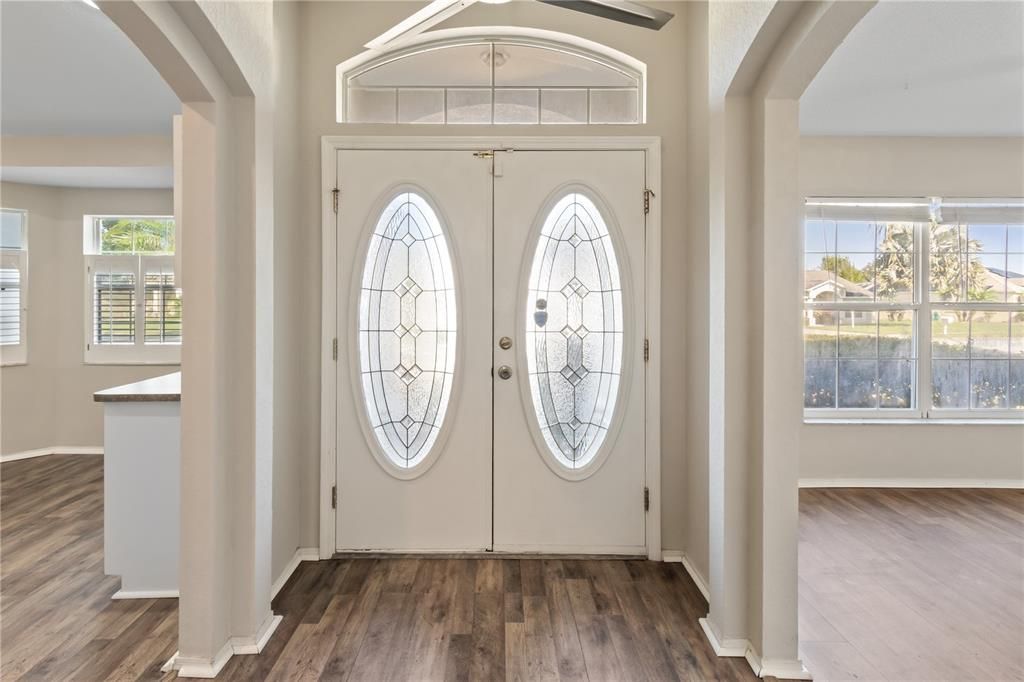 En Venta: $314,000 (3 camas, 2 baños, 1717 Pies cuadrados)