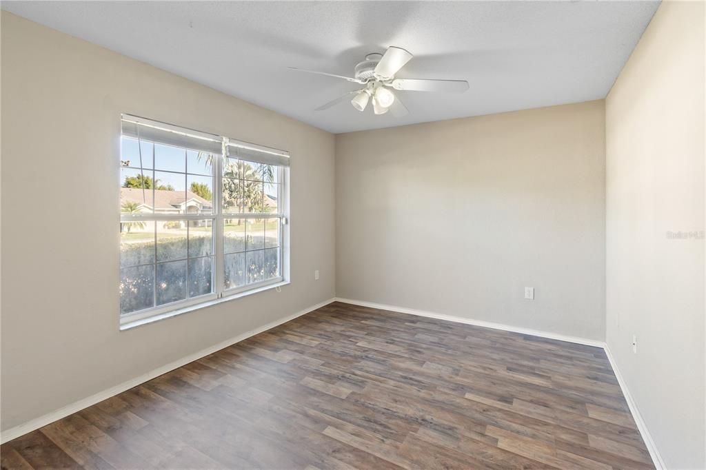 En Venta: $314,000 (3 camas, 2 baños, 1717 Pies cuadrados)