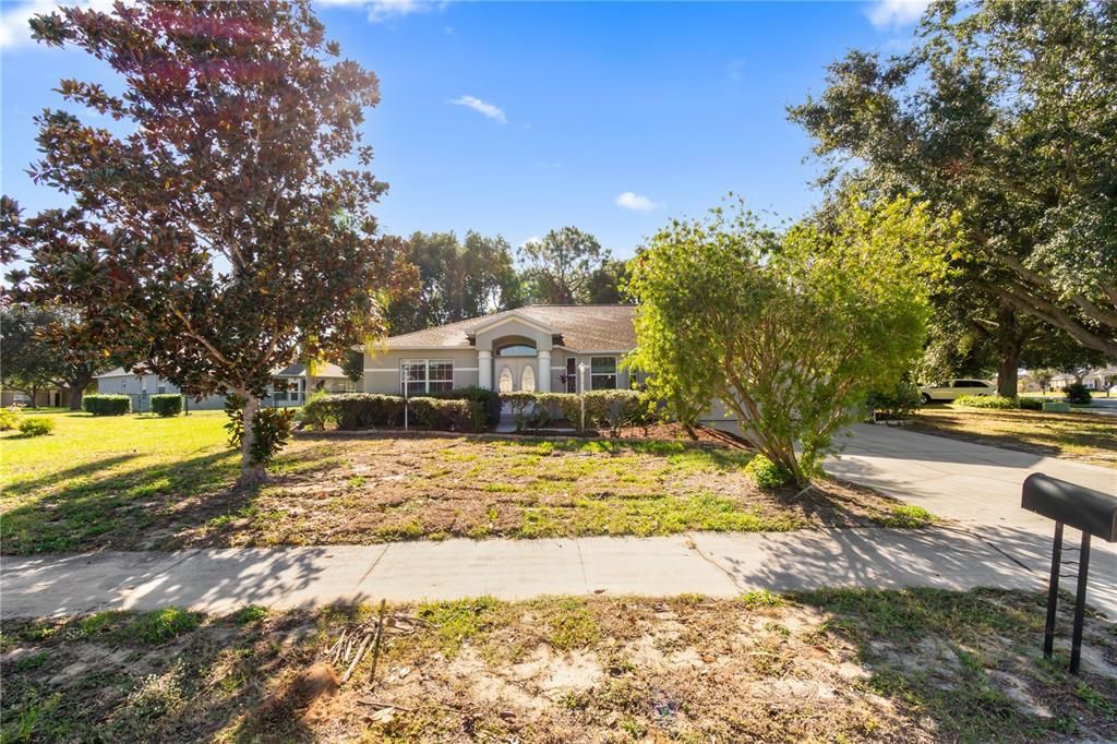 Под контрактом: $279,000 (3 спален, 2 ванн, 1717 Квадратных фут)