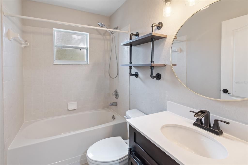 En Venta: $314,000 (3 camas, 2 baños, 1717 Pies cuadrados)