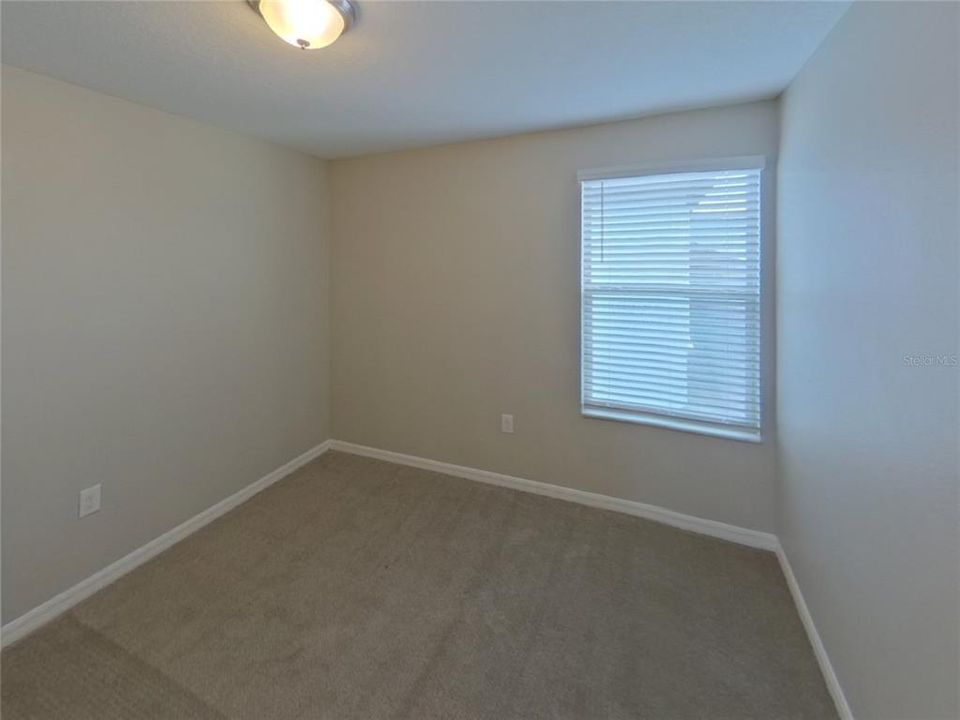 For Rent: $2,149 (4 beds, 2 baths, 1870 Square Feet)