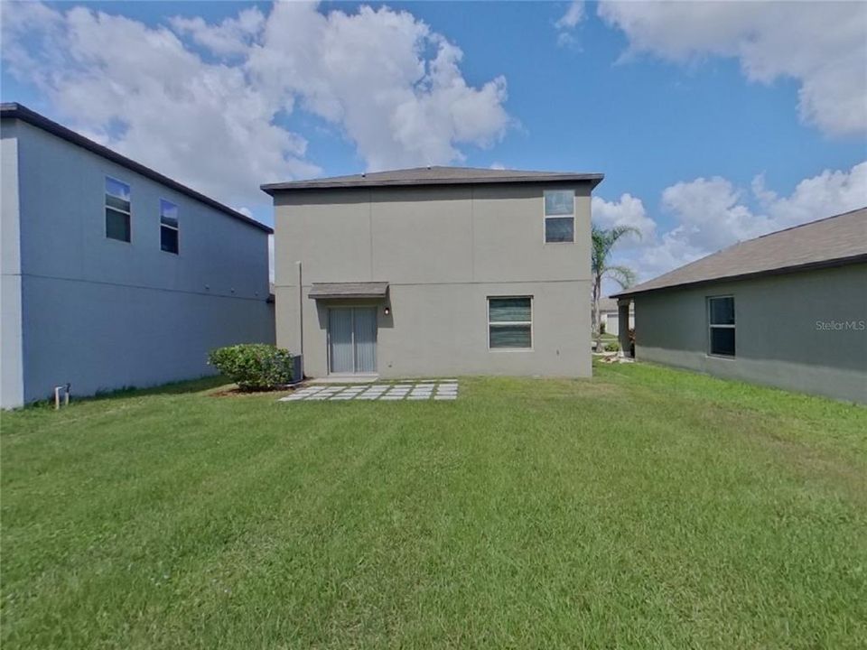 For Rent: $2,149 (4 beds, 2 baths, 1870 Square Feet)