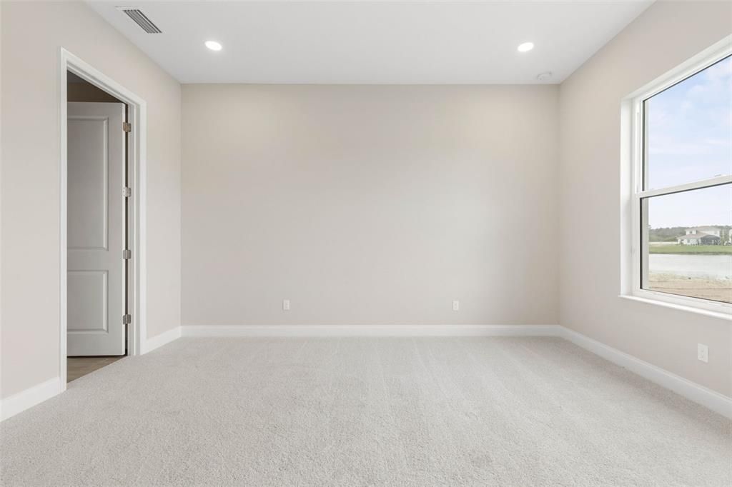 For Sale: $699,900 (4 beds, 3 baths, 2158 Square Feet)