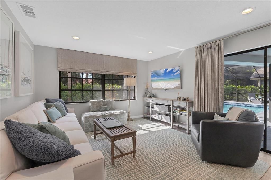 For Sale: $995,000 (3 beds, 2 baths, 1869 Square Feet)