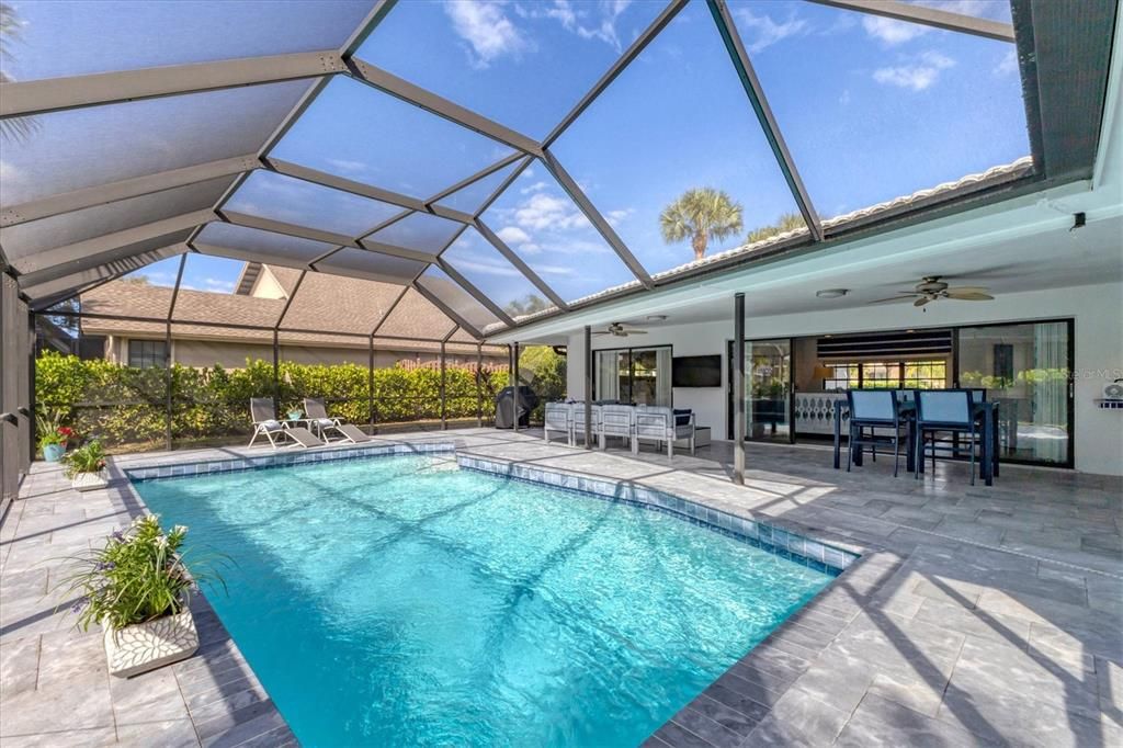 For Sale: $995,000 (3 beds, 2 baths, 1869 Square Feet)