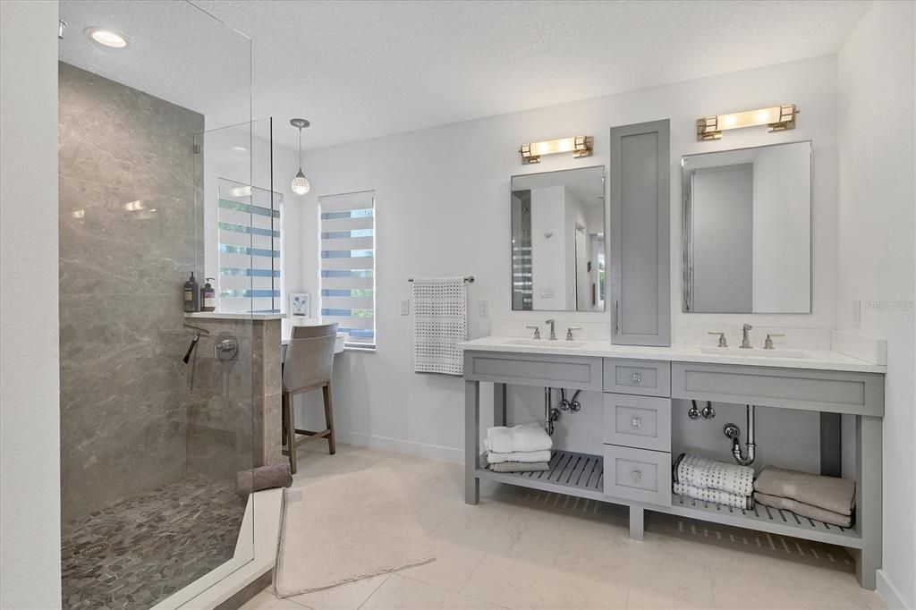 For Sale: $995,000 (3 beds, 2 baths, 1869 Square Feet)