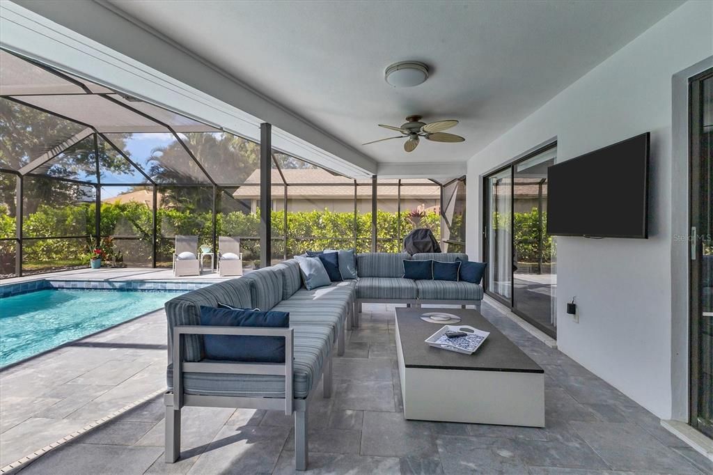 For Sale: $995,000 (3 beds, 2 baths, 1869 Square Feet)