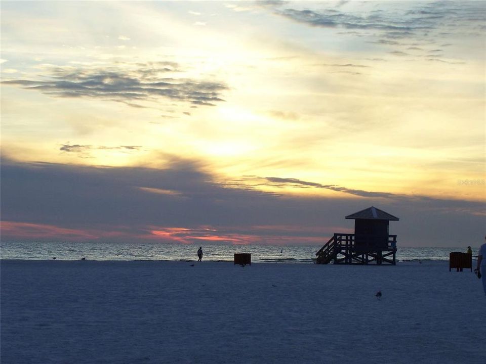 待售: $695,000 (2 贝兹, 2 浴室, 1248 平方英尺)