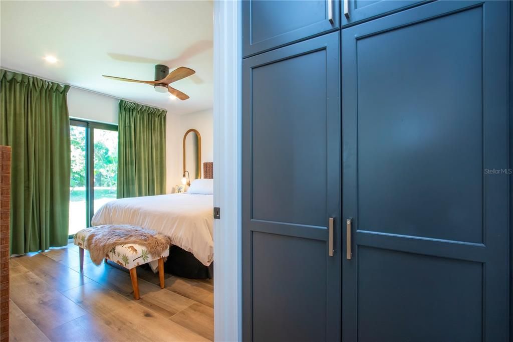 待售: $695,000 (2 贝兹, 2 浴室, 1248 平方英尺)