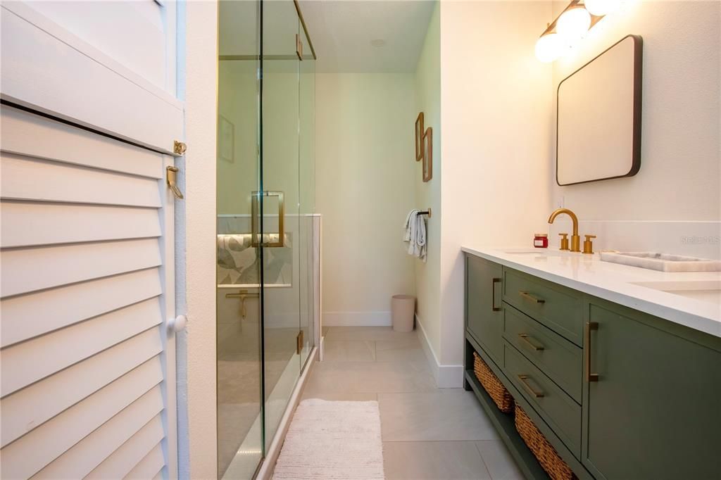 待售: $695,000 (2 贝兹, 2 浴室, 1248 平方英尺)