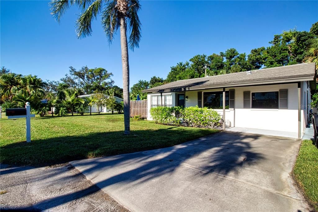 待售: $695,000 (2 贝兹, 2 浴室, 1248 平方英尺)