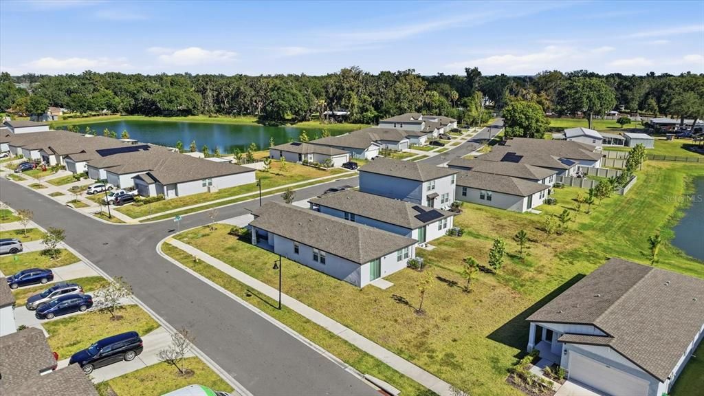 For Sale: $354,999 (4 beds, 2 baths, 1605 Square Feet)