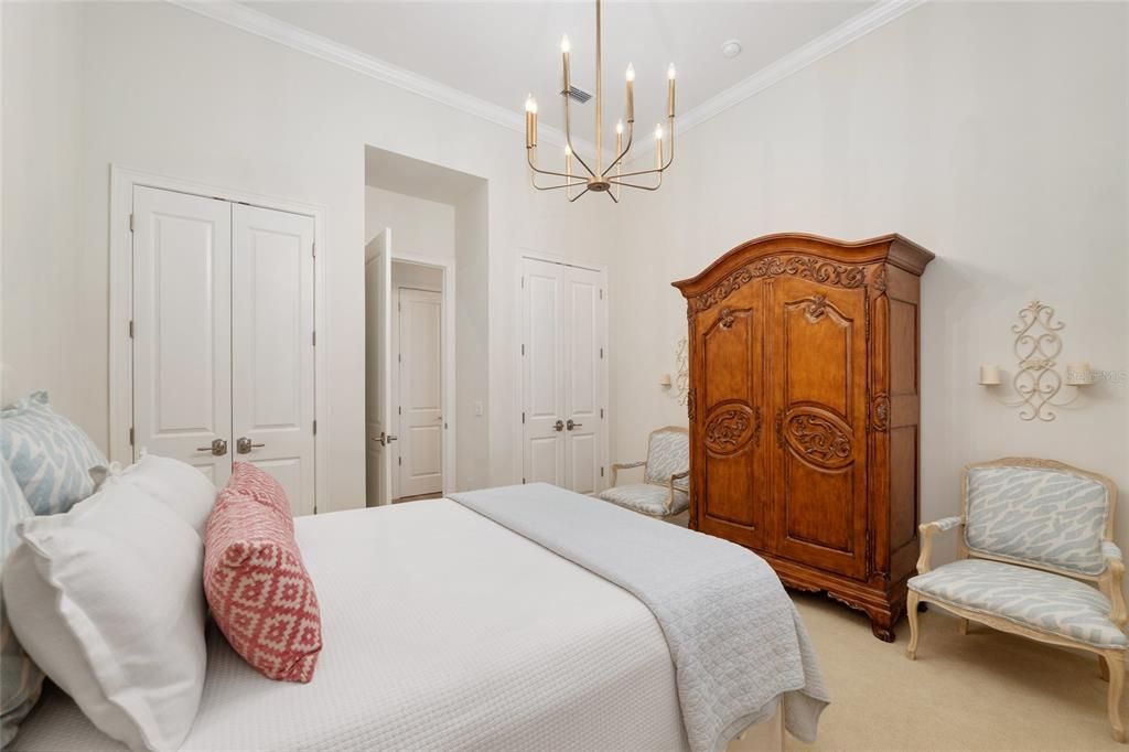 For Sale: $1,595,000 (5 beds, 4 baths, 4176 Square Feet)