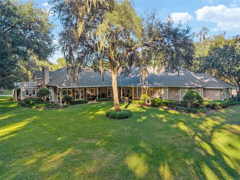 For Sale: $1,595,000 (5 beds, 4 baths, 4176 Square Feet)