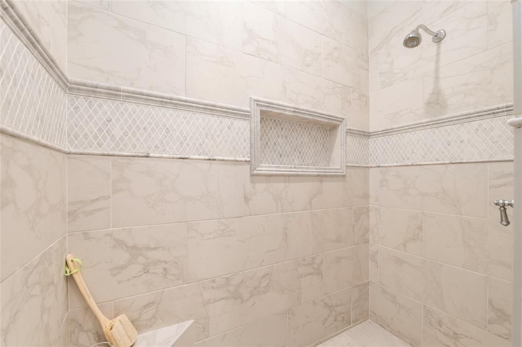 For Sale: $1,595,000 (5 beds, 4 baths, 4176 Square Feet)