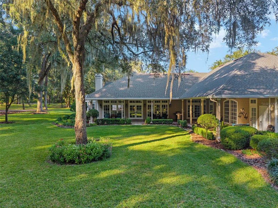 For Sale: $1,595,000 (5 beds, 4 baths, 4176 Square Feet)