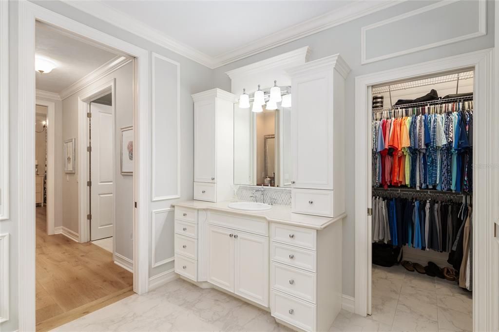 For Sale: $1,595,000 (5 beds, 4 baths, 4176 Square Feet)