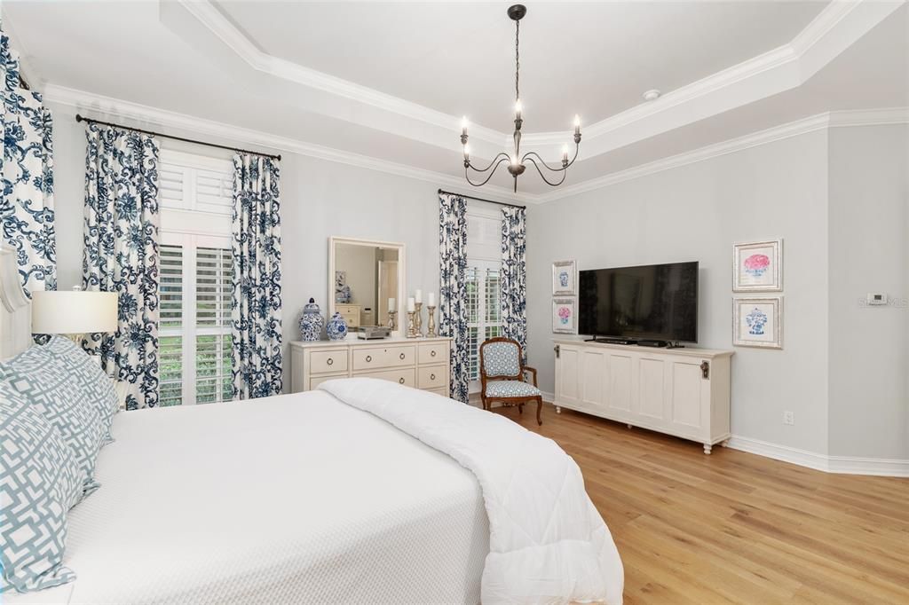 For Sale: $1,595,000 (5 beds, 4 baths, 4176 Square Feet)