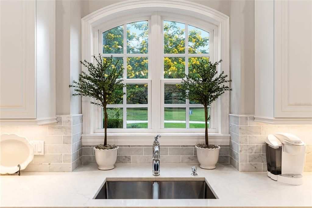 For Sale: $1,595,000 (5 beds, 4 baths, 4176 Square Feet)