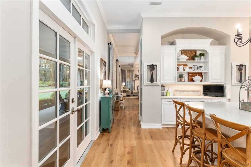 For Sale: $1,595,000 (5 beds, 4 baths, 4176 Square Feet)