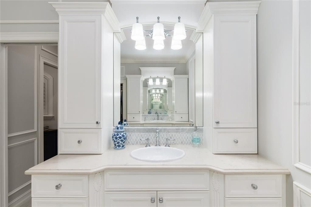 For Sale: $1,595,000 (5 beds, 4 baths, 4176 Square Feet)