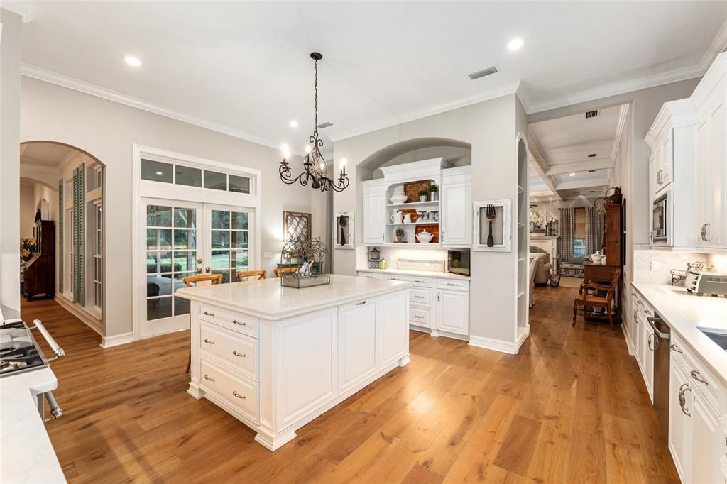 For Sale: $1,595,000 (5 beds, 4 baths, 4176 Square Feet)