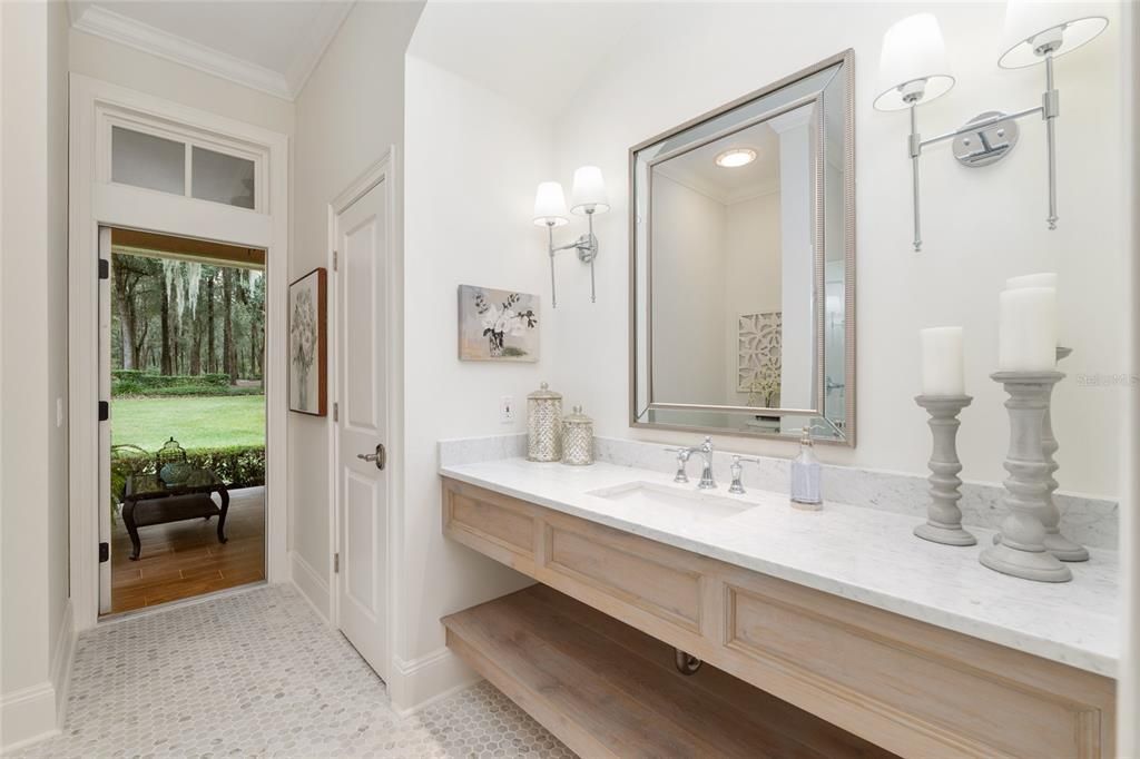 For Sale: $1,595,000 (5 beds, 4 baths, 4176 Square Feet)